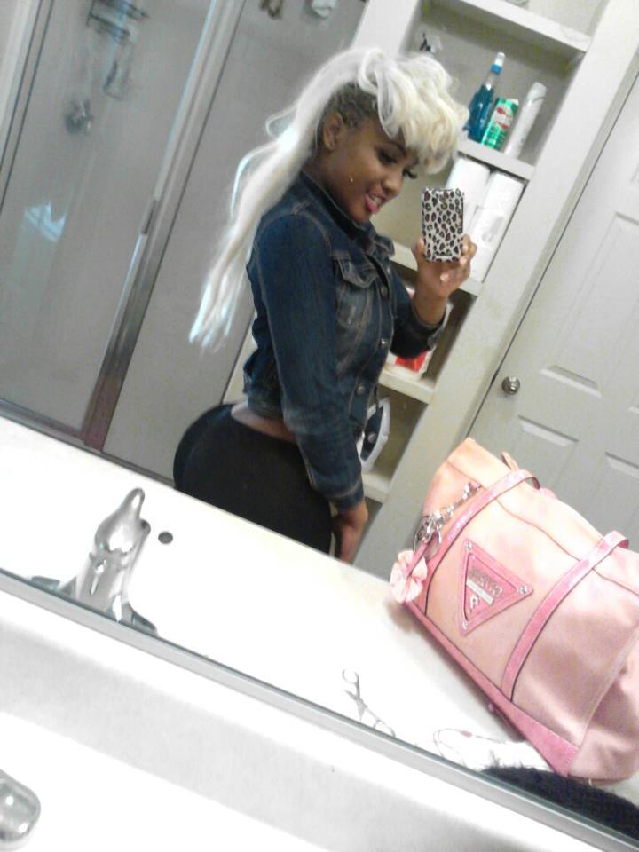 she so | beautiful