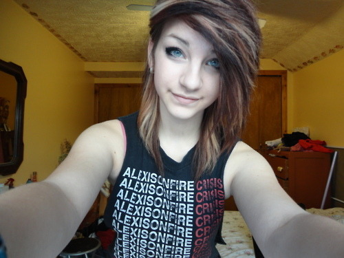 Reblog for alexis (: