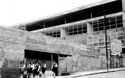 fuckyeahbrutalism: 12 De Outubro High School, Sãu Paulo, Brazil, 1962 (Vilanova Artigas and Carlos