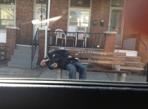 citythatbreeds:  The Greatest City in America (to take a heroin nap) - Imgur 