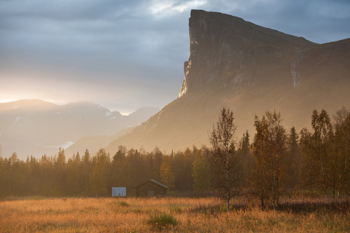 by Johan Assarsson on Flickr.Sunset in Aktse, Sarek National Park, Sweden.