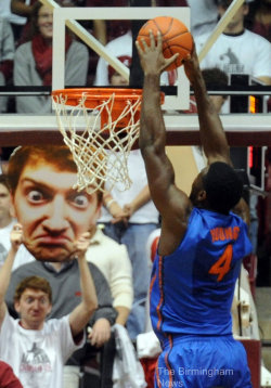 uinyan:  This is the coolest thing anyone has ever done. Make this Alabama basketball fan a meme, internet. 