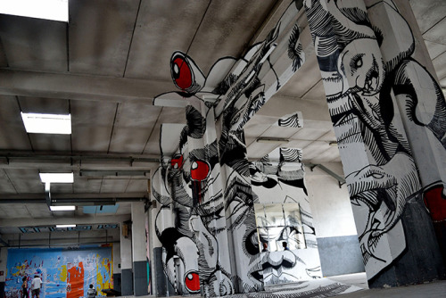 gaksdesigns:  Anamorphic Medusa by Truly Design 