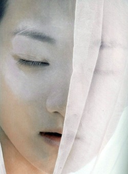  Ai Tominaga by Sophie Delaporte, Vogue China, March 2008. 