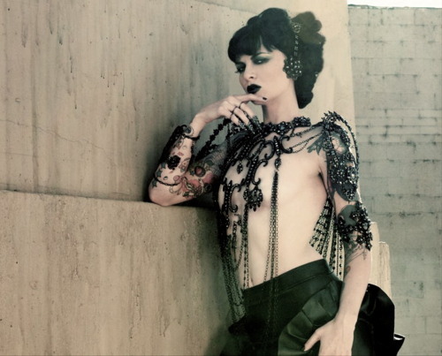 industrychains:  Lacy Soto looks like a dark mermaid wearing Swarovski crystal jewelry by Marianna Harutunian. Photo: Manny SeratoModel: Lacy Soto 