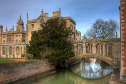 bluepueblo:  The Bridge of Sighs, Cambridge, England  photo by Anik 