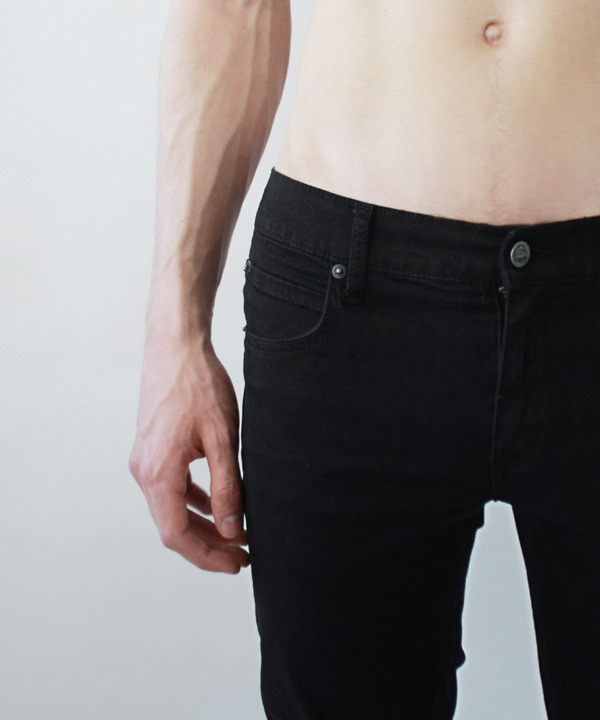fromhere0nforthimyours:  It kinda looks like a girl tummy dough  minus, yknow, the