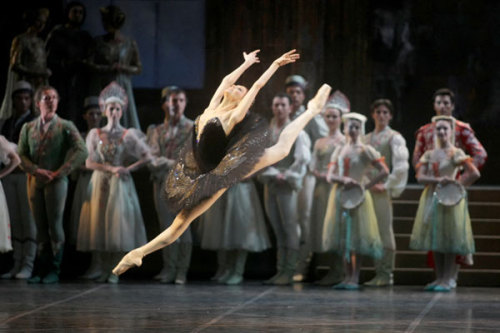 thedailyballet:Svetlana Zakharova in Swan Lake, with Teatro Alla Scala Milan.Photo © Marco Brescia.