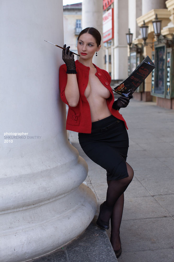 nikkuk:  Ooohhh that’s fabulously sexy for @LadyinRed80 xxx exhibitionistatheart:
