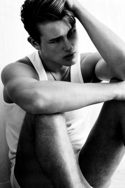 strangeforeignbeauty:  Paddy Mitchell [ b&w ]