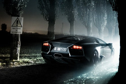 gilchi:  Lamborghini Reventón 