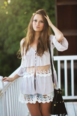 what-do-i-wear:   Blouse/Sac : NastyGal