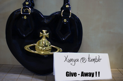 xunya:Vivienne Westwood Heart Bag Give-Away!!Contest Rules and information:Must be following meReblo