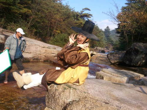 fyeahminyoung:Sungkyunkwan Scandal BTS photosthis drama is tooo cute