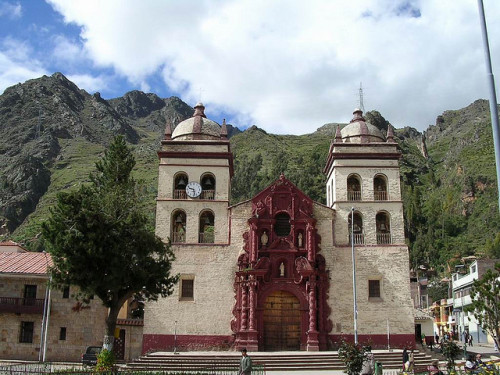 by Christ_Lemay on Flickr. The cathedral of Huancavelica, Peru.