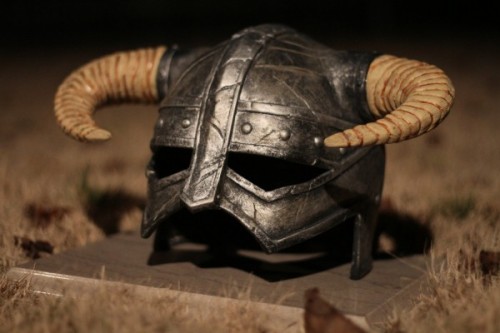 insanelygaming: Skyrim Dragonborn Helmet - by Brayud Replica Skyrim Dragonborn helmet is just a