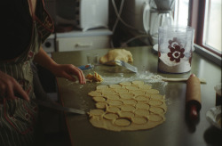 juiceburst:  Cookies &amp; Snow by idathue on Flickr. 