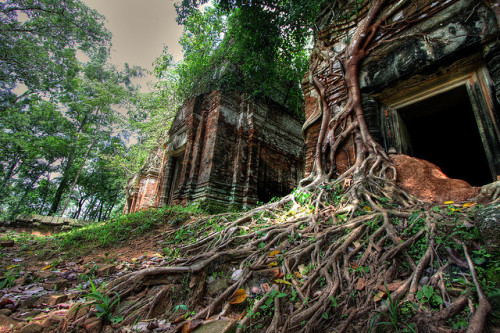 by Bob Lawlor on Flickr. Prasat Pram temples in Koh Ker, former capital of the khmer empire, Cambodi