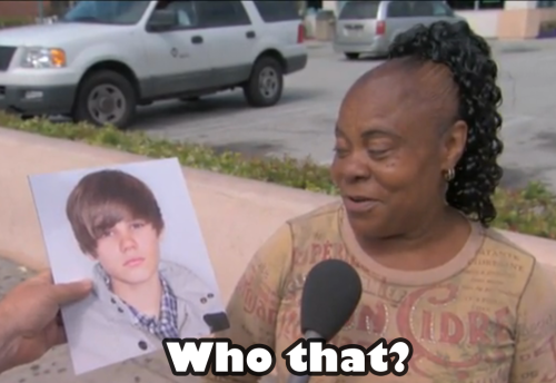 afrosinspace:kaddy-kablamo:What is her ponytail holding on to???!!!!??Faith.