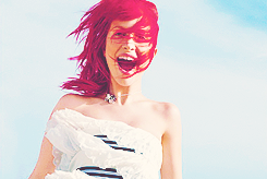 :  SHARE SOME OF YOUR PERFECTION → Hayley Williams“sometimes you get run down.