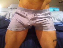 bareback-bieber:I want these legs.