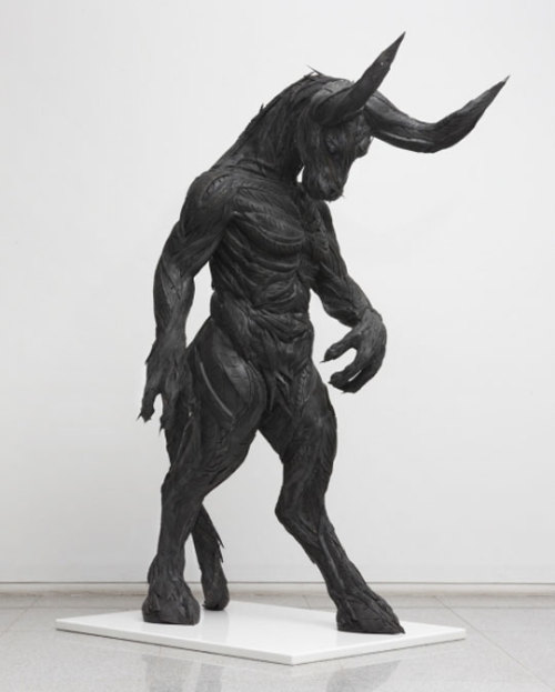 basiumexmortuus: Minotauro made from used tires