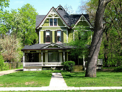 I mean, can you even imagine calling this “home”? (by strass)Grand Rapids, Michigan, USA