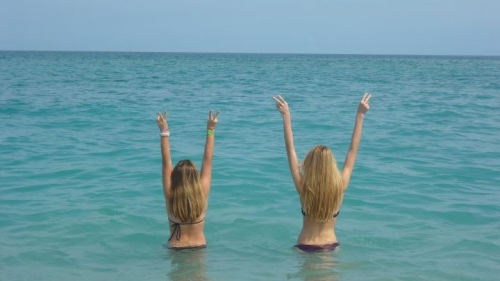 b-eachbuhms: ☀It’s gonna be a long hot summer☀