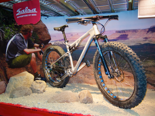 undergroundvelo: Salsa’s full suspension fat bike from frost bike. Thanks to fat bike . Com