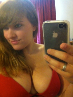 Happy Cleavage Day ;)