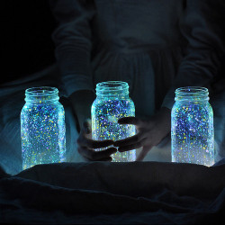 herrofriend:   “Flick glow-in-the-dark paint onto the inside of a mason jar. Allow to dry.” 