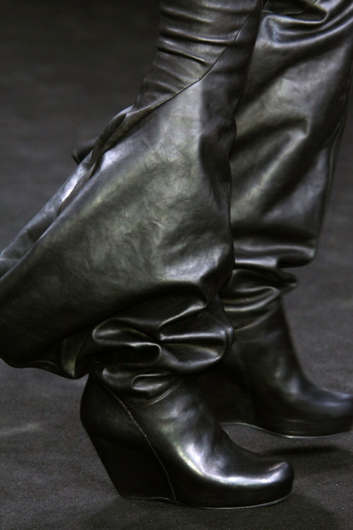 1nternet1ntimate:Still want these shoes so bad