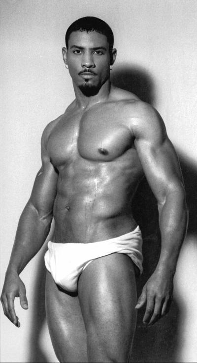 bicuriousbruh:  Body 