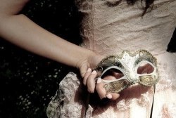 i&rsquo;d give anything ti go to a masquerade ball one day. My dream 18th &lt;3