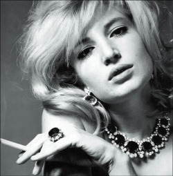 hoodoothatvoodoo:  Actress Monica Vitti wearing