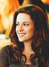 wannabestewart-blog:  Bella Swan  → Twilight, New Moon, Eclipse, Breaking Dawn.  