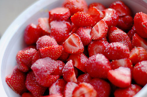 foodie-paradise:  Strawberries &lt;3  @AdorableBipolar