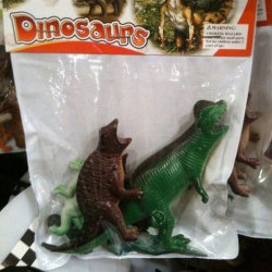 hipsterdinosaurs:  :O