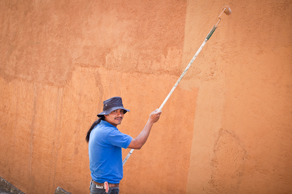 painting in valle de bravo, mexico. november 2011.