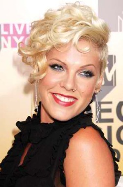 all-pink-inside:  andrea31895:  P!nk is fucking