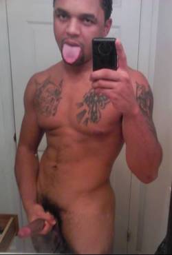 nudeselfshots-blackmen.tumblr.com post 18027669735