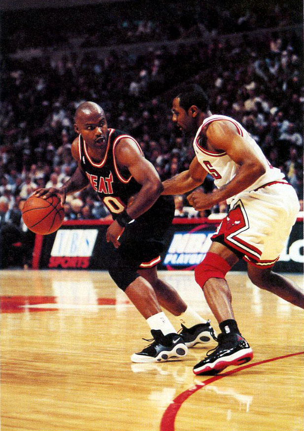 Tim - Nike Zoom Flight 95 Randy Brown - KICKS ON CARDS