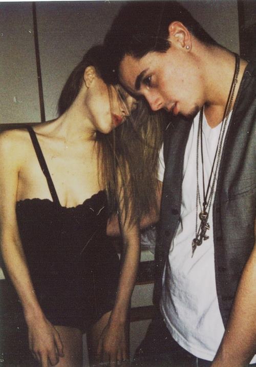 never-estimate:  poisonous-roses:  soft grunge/vintage adult photos