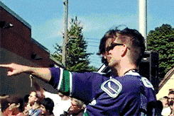 raindropsonimpala:   Jared and Jensen @ Redbull Soapbox Races   I love how Jared