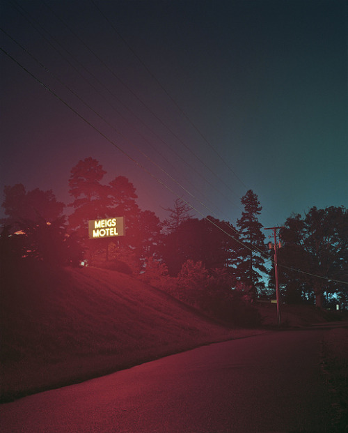 endilletante: Meigs-Motel by ari.gabel on Flickr.