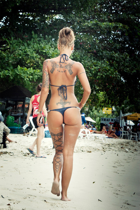 10outof10girls:  How can you be so perfect? Beauty in motion.  Follow here to fall