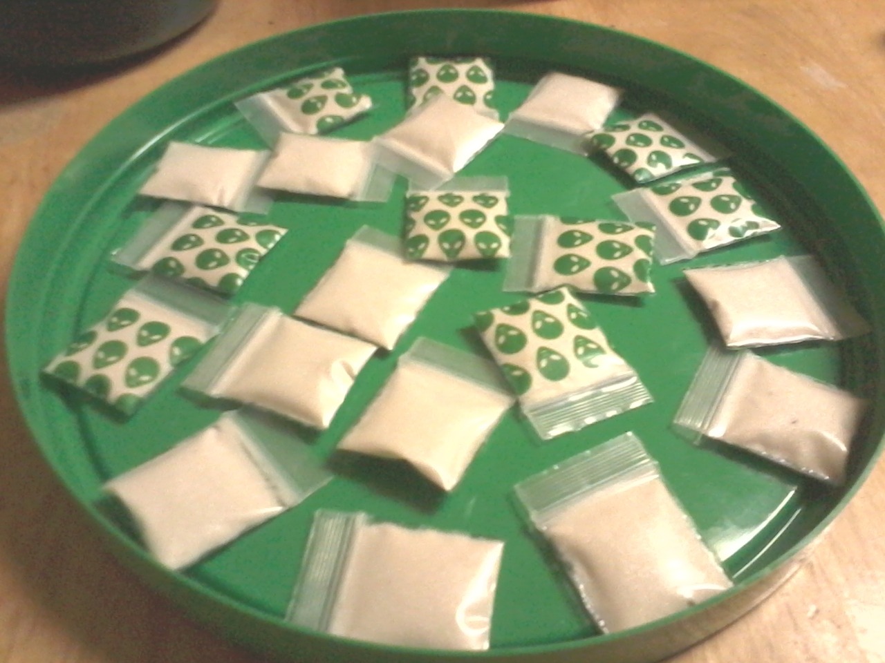 eddieyoufag:  21 grams of molly, that bitch always treats me right.   Mmm damn miss