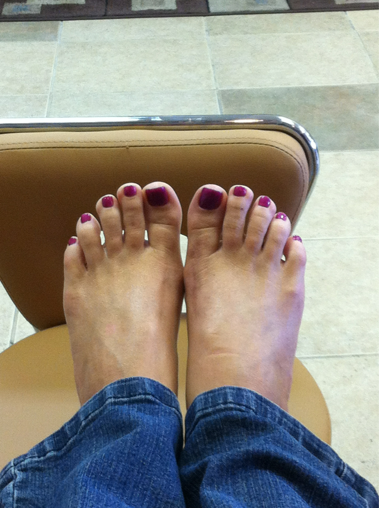 Good Morning. Well the family is finally gone. Got our toes done yesterday. Nice