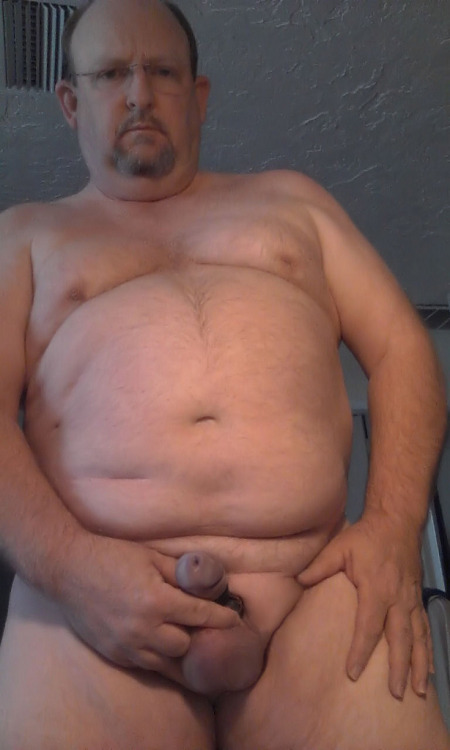 http://senioretgay2.tumblr.com/post/18080293775