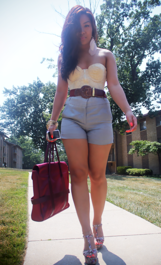 shaebell:  an-dukes:  this outfit only costs $30   her outfit ! 
